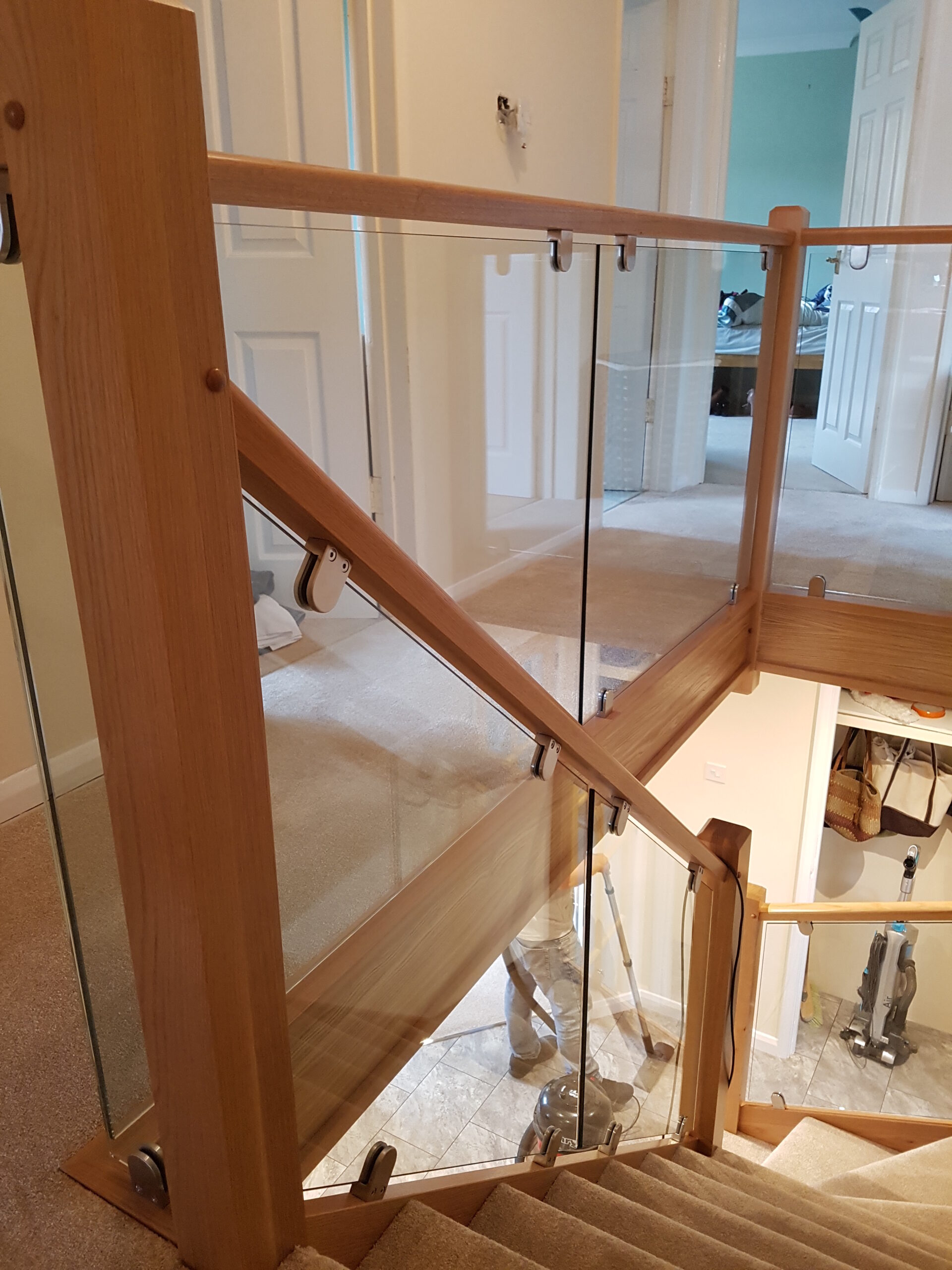 DBSJ - Oak, Carpet and Glass Stair Case