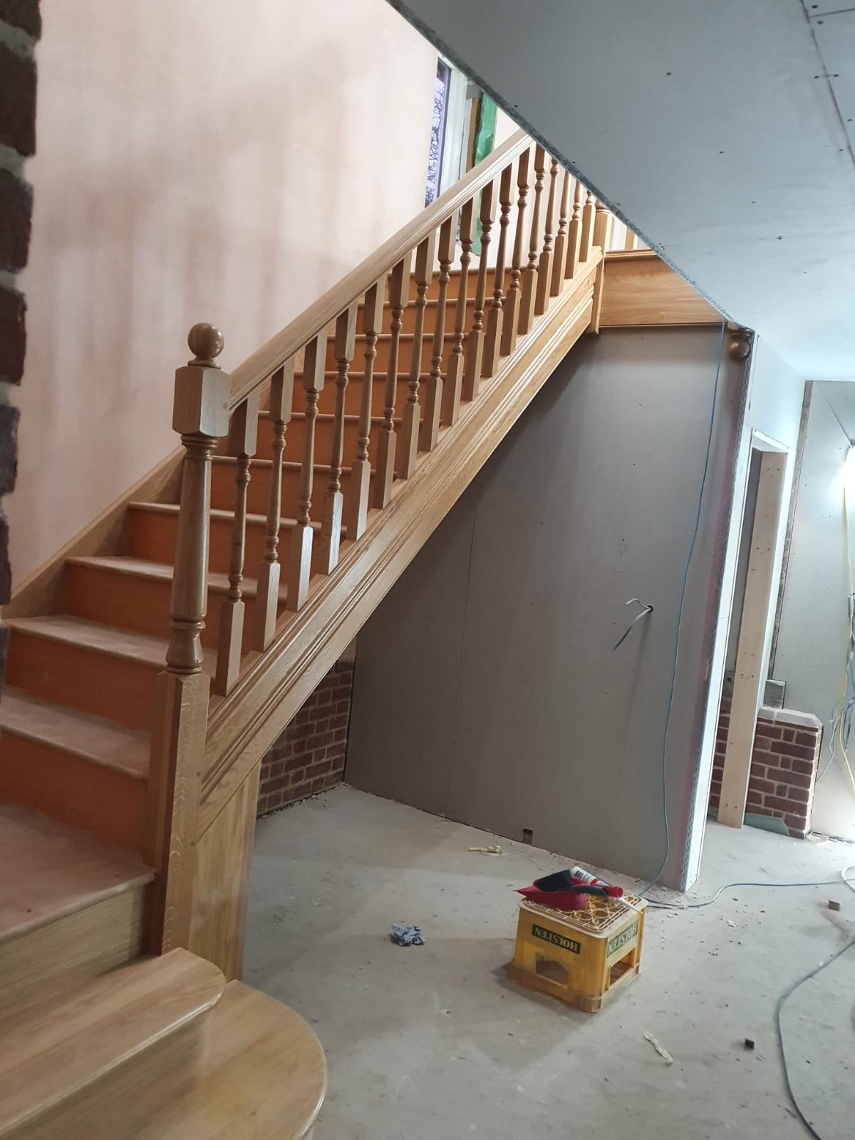 DBSJ - LM Oak Staircase & Panelling